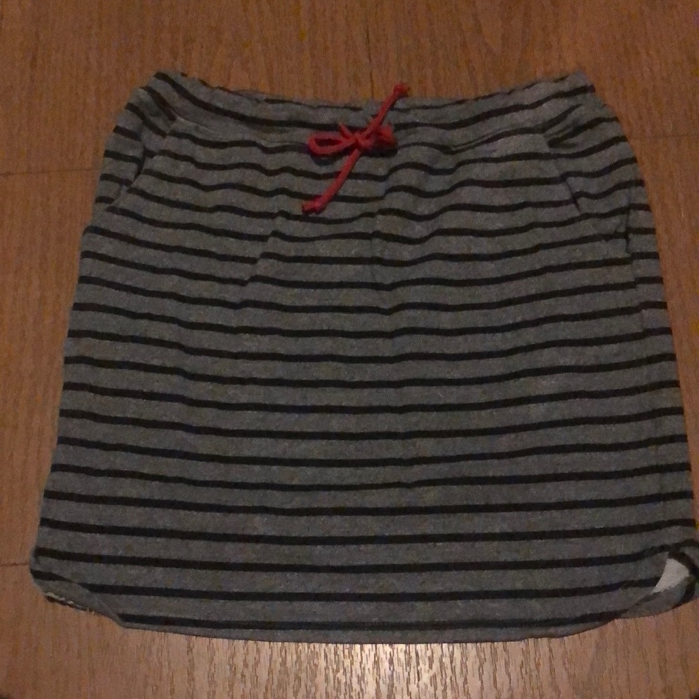 Sundry Saturday skirt- grey and black striped